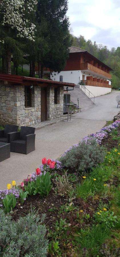 B&B Zlatna Nit Босанска-Крупа Экстерьер фото