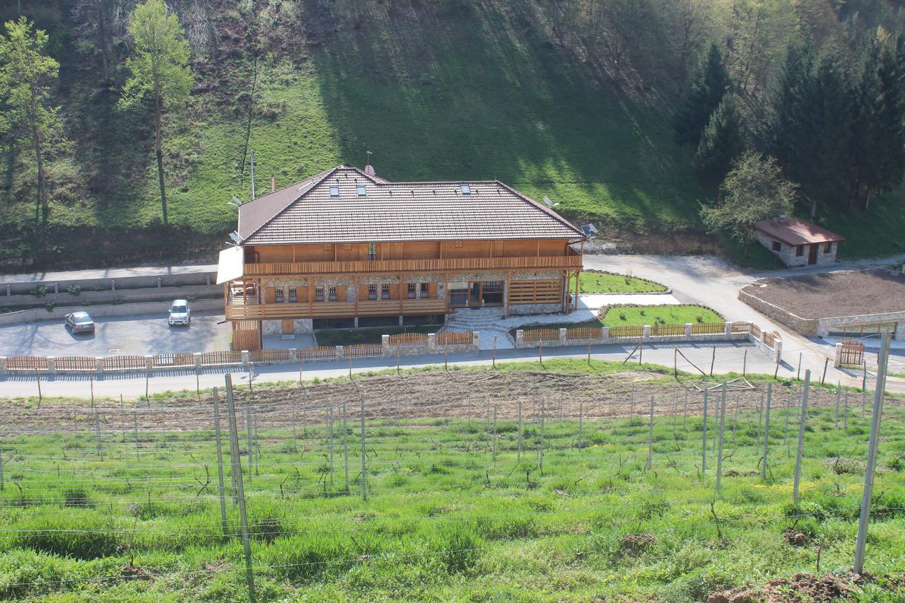 B&B Zlatna Nit Босанска-Крупа Экстерьер фото