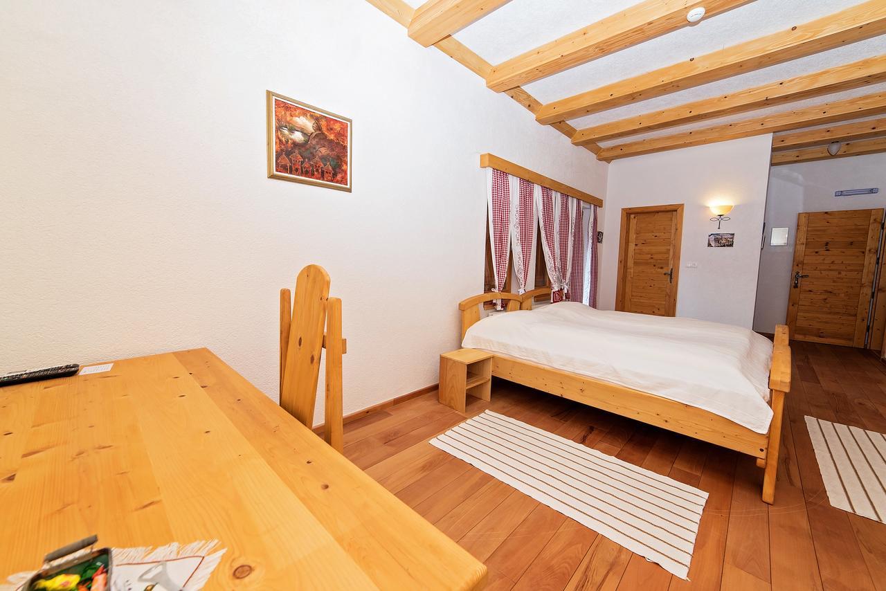 B&B Zlatna Nit Босанска-Крупа Экстерьер фото
