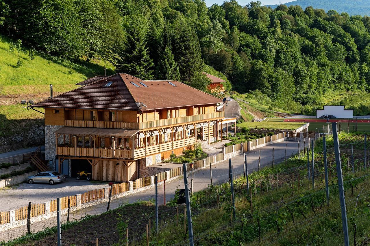 B&B Zlatna Nit Босанска-Крупа Экстерьер фото