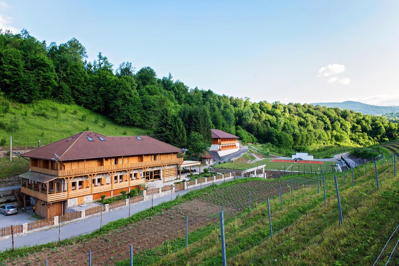 B&B Zlatna Nit Босанска-Крупа Экстерьер фото