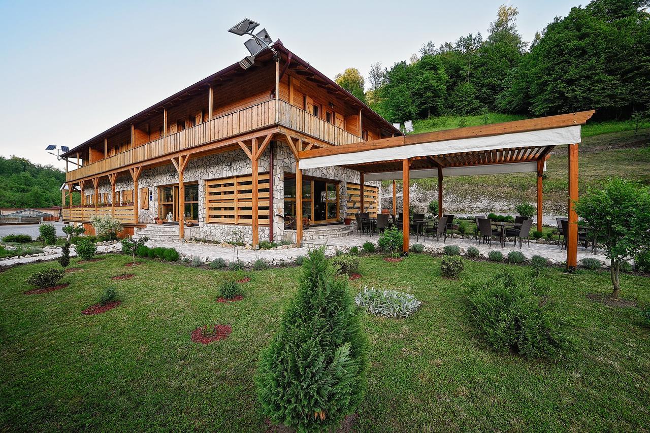 B&B Zlatna Nit Босанска-Крупа Экстерьер фото