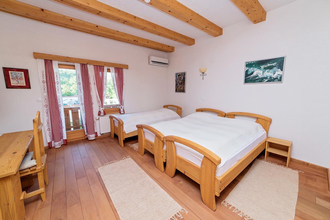 B&B Zlatna Nit Босанска-Крупа Экстерьер фото